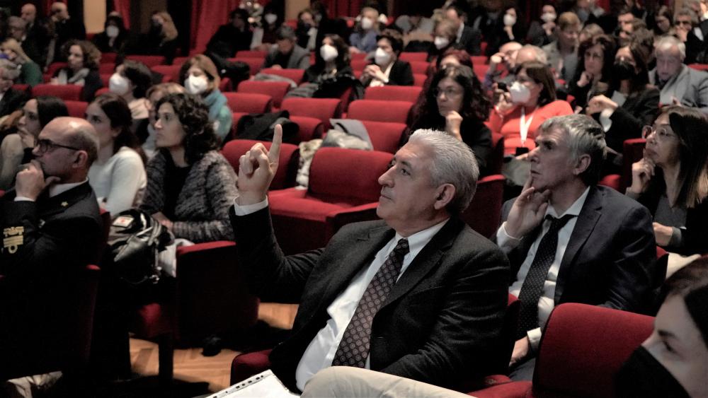 L'intervento del pubblico - Foto 1